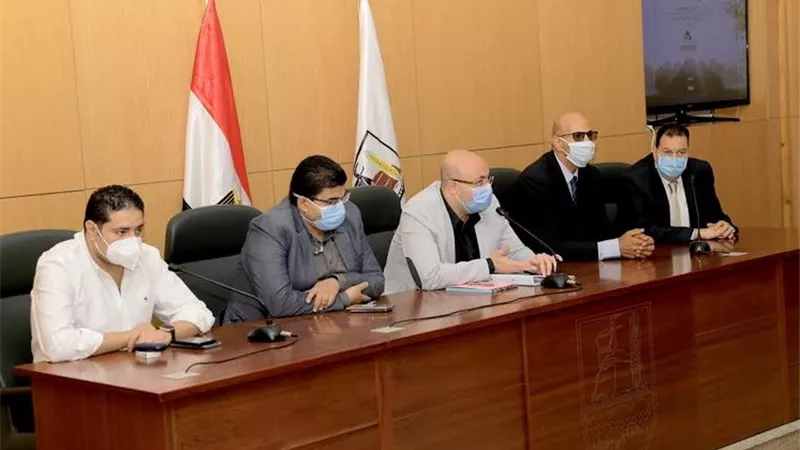 محافظ بني سويف يبحث مشروع سياحي لمسار العائلة المقدسة ودرب الرهبنة