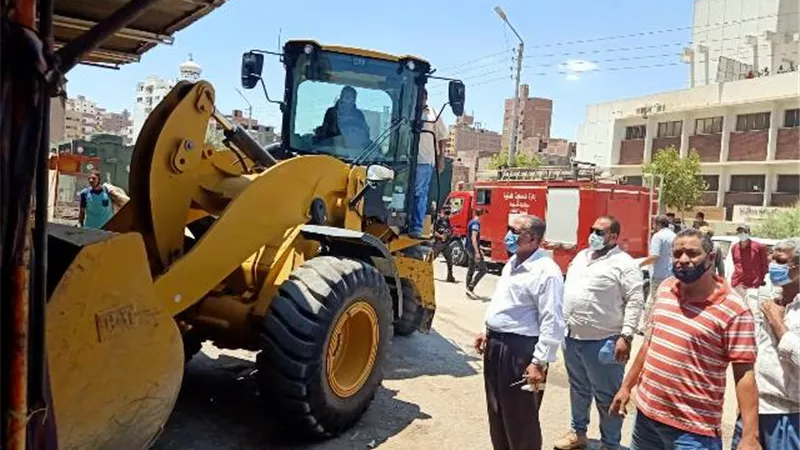محافظ أسيوط: حملة مكبرة لإزالة الاشغالات بمحيط المستشفى الجامعي بحي غرب.صور
