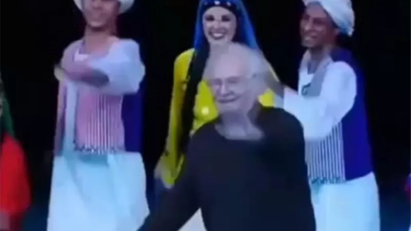 ما لا تعرفه عن مصمم الرقص الشرقى محمود رضا