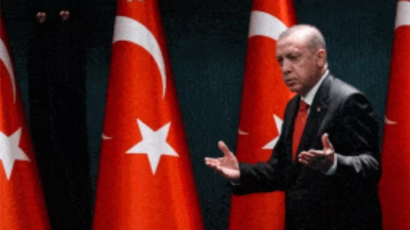 Foreign Policy : أردوغان يتدخل في التعليم العالي ويعلن حرباً ديكتاتورية مفتوحة على السوشيال ميديا
