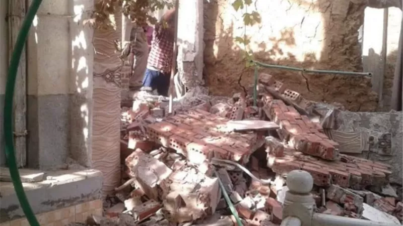 ازالة فورية لبناء يدون ترخيص علي مساحة ١٦٠ متربسوهاج .