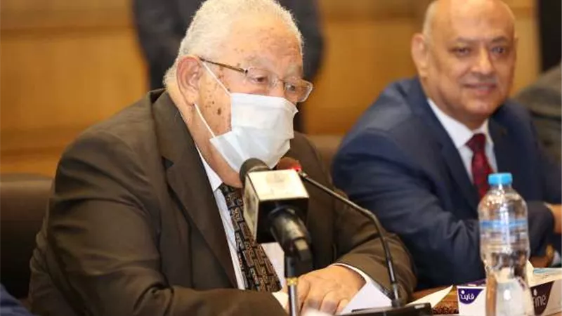 نقيب المحامين لشباب المهنة: الأمل معقود عليكم لإعادة هيبة المحاماة..بالصور