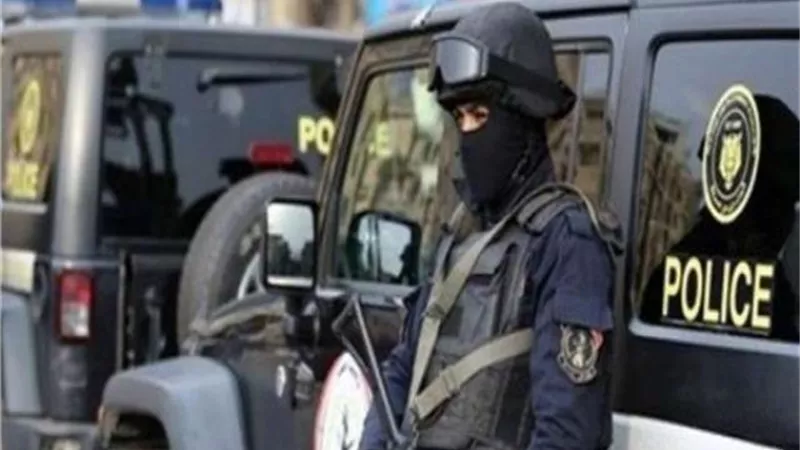 «شهادات علمية.. كارنيهات نقابية».. «كله موجود».. حبس عاطل متهم بتزوير محررات ومستندات حكومية بعين شمس