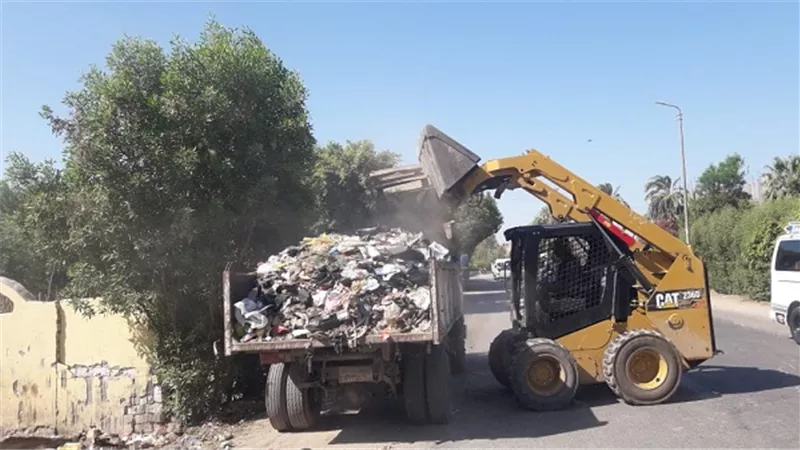 رفع 92 طن مخلفات فى حملات نظافة وتطهير ترع بالقرنة غرب الأقصر