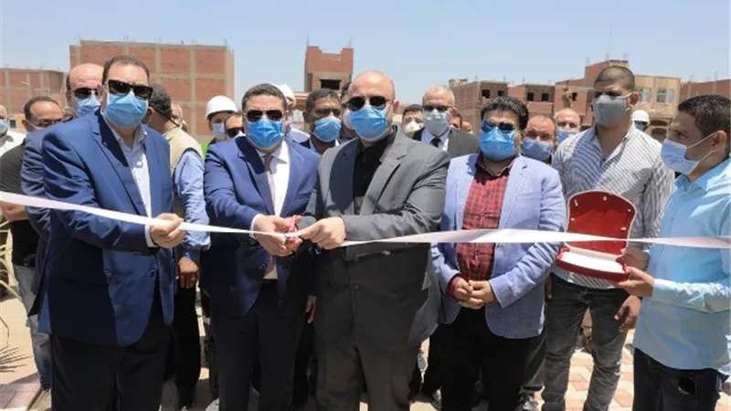 اطلاق إشارة بدء توصيل الغاز الطبيعى لمسمسطا فى بنى سويف.. بالصور
