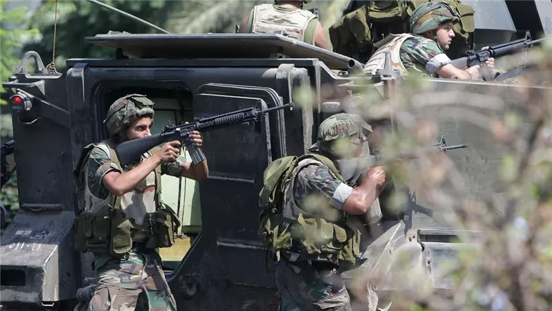 إطلاق نار على مواقع للجيش اللبناني في بعلبك..ومقتل جندى