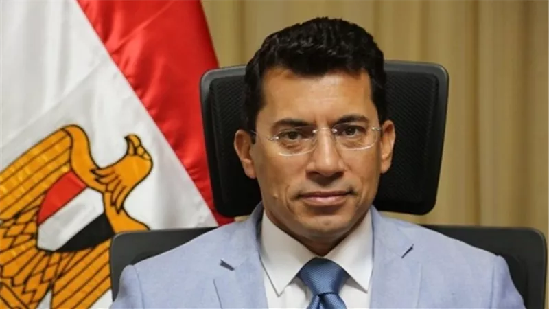 أول تعليق من وزير الرياضة علي أزمة الفيديو المسرب لمرتضى منصور