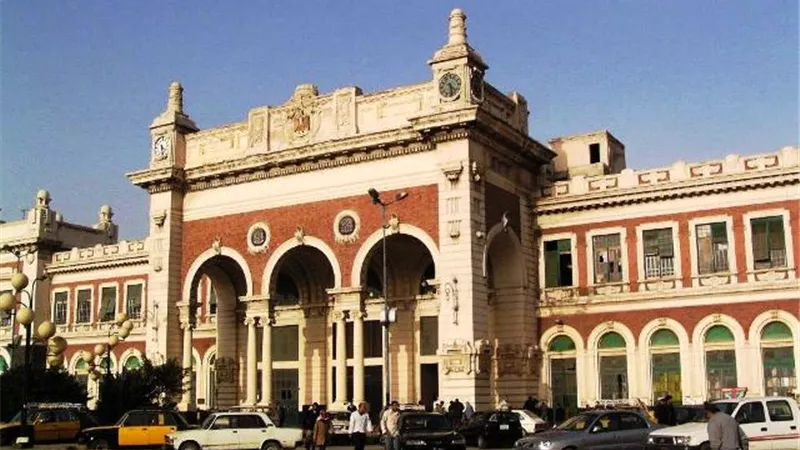360 مليون جنية تكلفة تطوير محطة مصر فى الاسكندرية.. بالصور