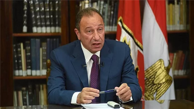 رسميا..الأهلي يطلب من وزير الرياضة إزالة لافتات 