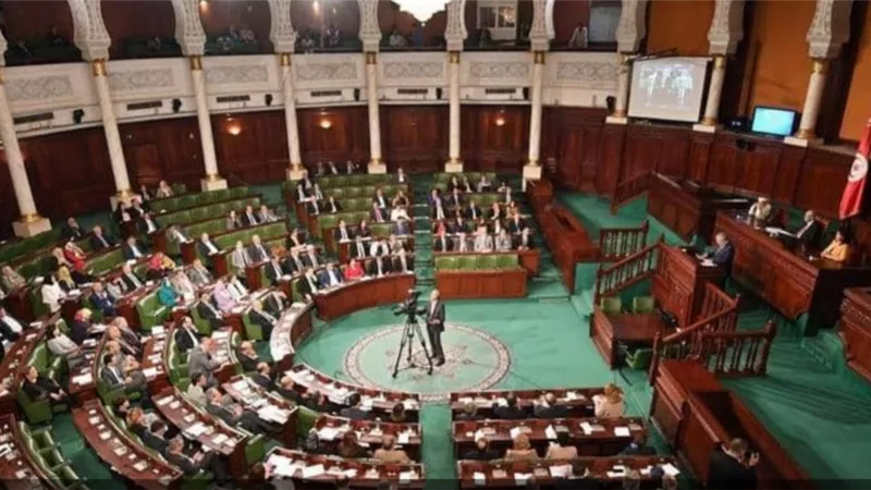 معركة جديدة ضد الاخوان .. 4 كتل برلمانية تونسية تتفق على سحب الثقة من الغنوشي