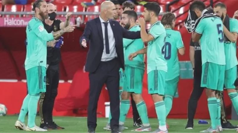 مفاجاة.. ريال مدريد يحذر جماهيره من الاحتفال حال فوز الملكى بالدورى