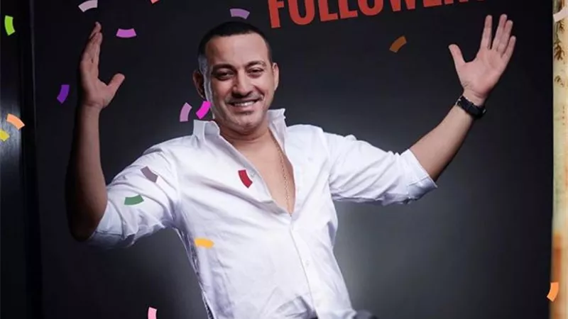 محمد دياب يحتفل بمليون متابع عبر انستجرام