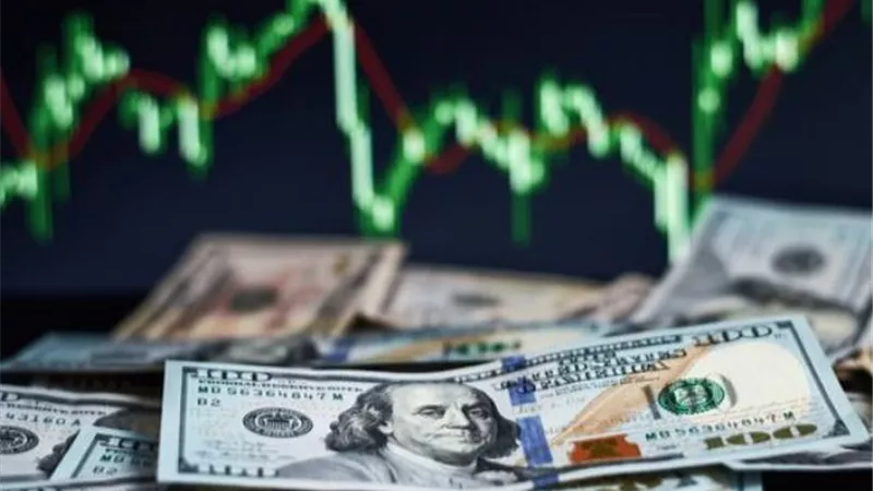 صعود العملات العالية المخاطر .. والدولار يتراجع