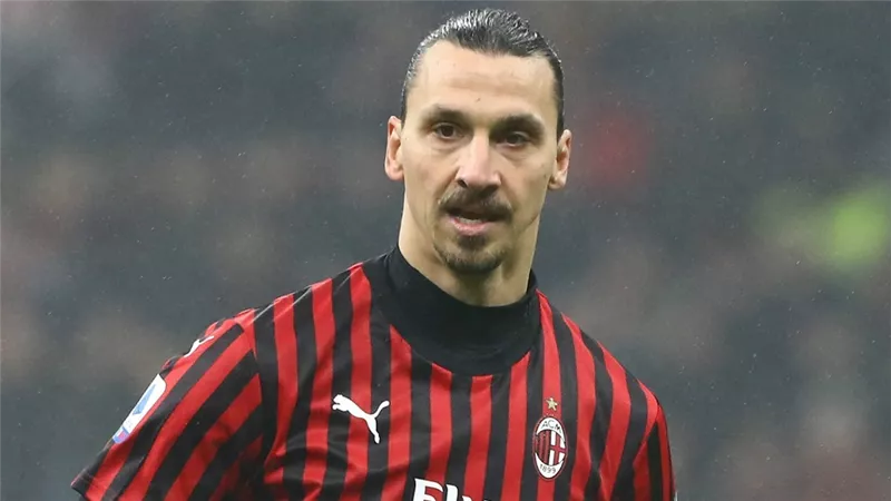 الدورى الإيطالى.. إبراهيموفيتش يقود هجوم ميلان أمام بارما