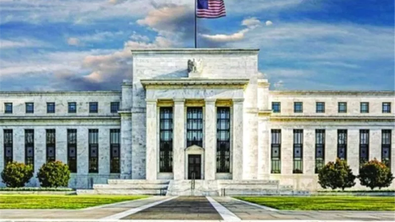 الفيدرالى يسمح بتجاوز التضخم 2% متوقعا انكماش الاقتصاد الأمريكى 6%