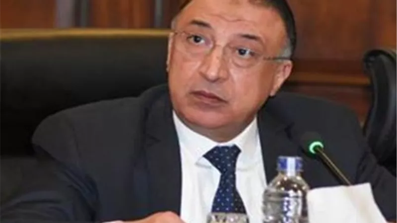 محافظ الإسكندرية: 