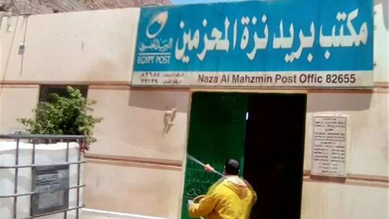 مجهودات مكثفة من الوحدات القروية في أعمال التطهير بقري مركز جهينة بسوهاج..صور