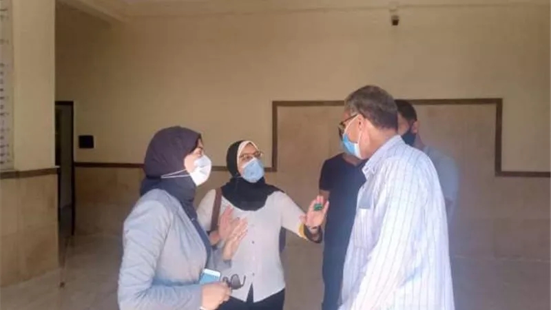 نائب محافظ القليوبية تقوم بجولة مفاجئة على وحدة المتغيرات المكانية بالخانكة
