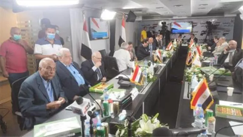 بـ«قطاع الصعيد».. القائمة الوطنية «من أجل مصر» تتقدم للترشح لانتخابات الشيوخ