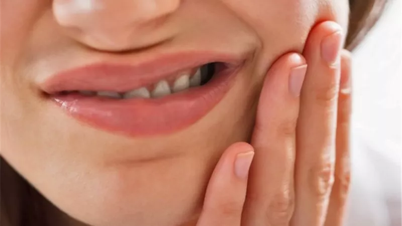 تعانى من الام الاسنان اليك 7 طرق طبيعية يمكنك اللجوء اليها
