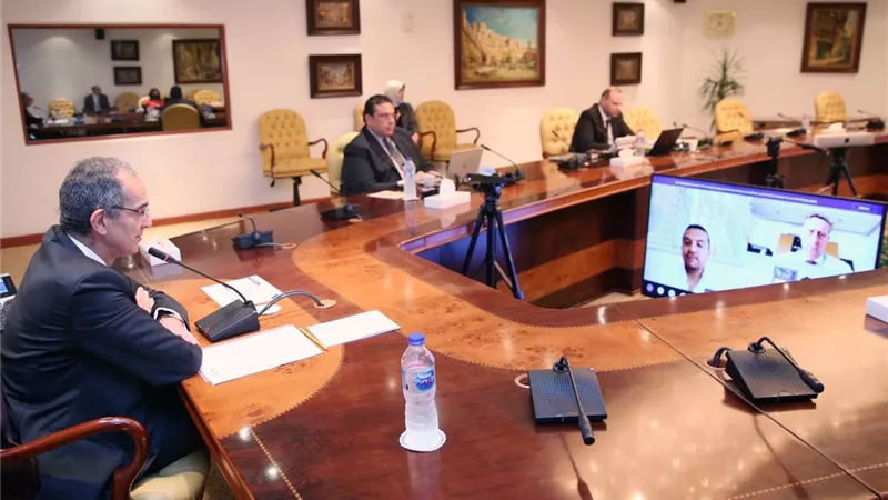 طلعت يلتقي بأعضاء أول بعثة افتراضية من ألمانيا لمصر بمجال التكنولوجيات الرقمية