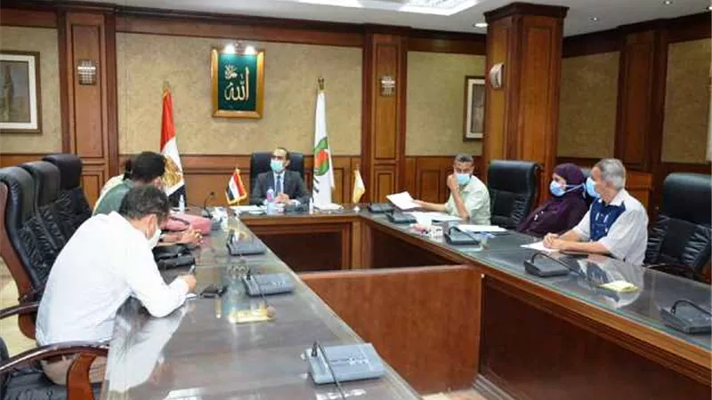 نائب محافظ سوهاج يبحث تفعيل منظومة ميكنة إدارة أصول وأملاك الدولة..صور