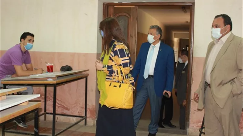 نائب رئيس جامعة بنها تتفقد هندسة شبرا