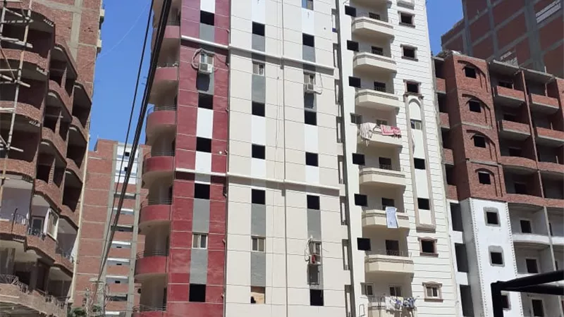 رئاسة مدينة الزقازيق وقوات الامن يجهزان لازالة برج مخالف
