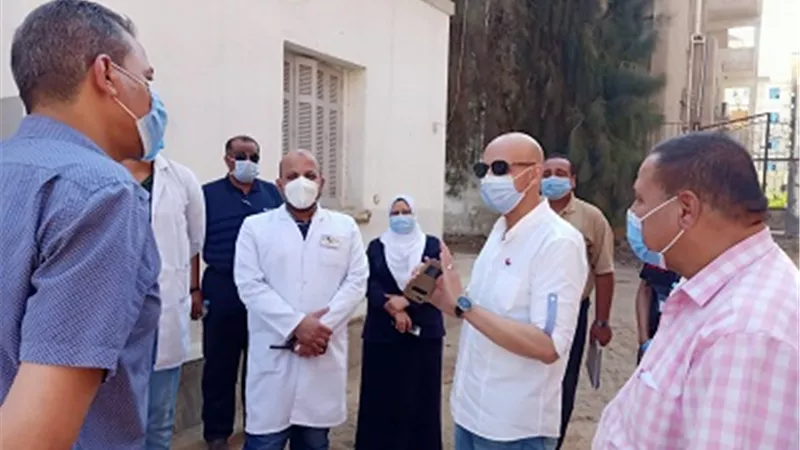 زيارة وكيل وزارة الصحة بالشرقية لحميات ومستشفي فاقوس النموذجى