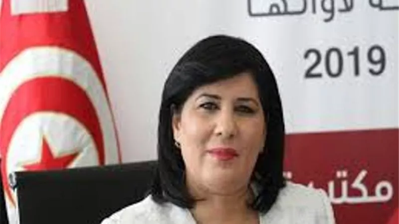 برلمانية تونسية تكشف تفاصيل سحب الثقة من الغنوشي.. «له علاقات بأنظمة إرهابية».. فيديو