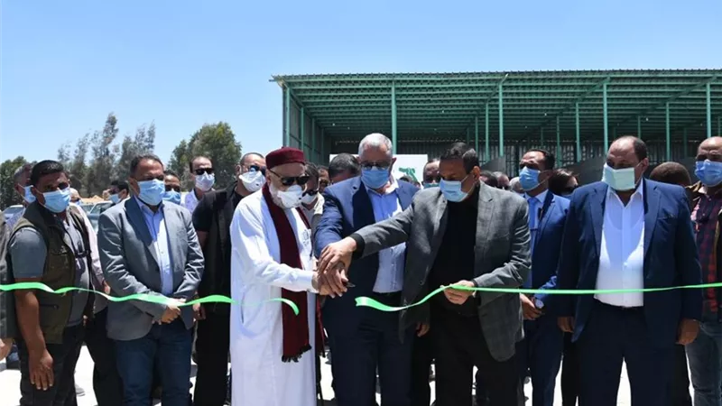 بالصور ..وزير الزراعة ومحافظ البحيرة يفتتحان مزرعة الإنتاج الحيوانى بإيتاى البارود