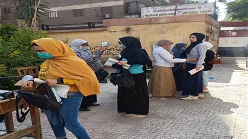 غرفه عمليات مديرية تعليم القاهرة تتابع امتحانات الثانوية العامة..الصور