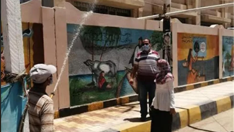 استمرار تطبيق حملات التطهير والتعقيم وفض الأسواق الأسبوعية بمراكز ومدن المحافظة