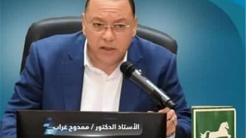 إزالة ١٨٥حالة تعدي على الأرض الزراعية وبناء مخالف على مساحة ٧٠٠ فدان بالشرقية