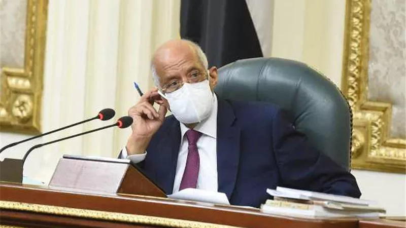 عبدالعال: البرلمان اول من يحافظ علي حقوق العمال والقانون الجديد يحد من خسائر الشركات