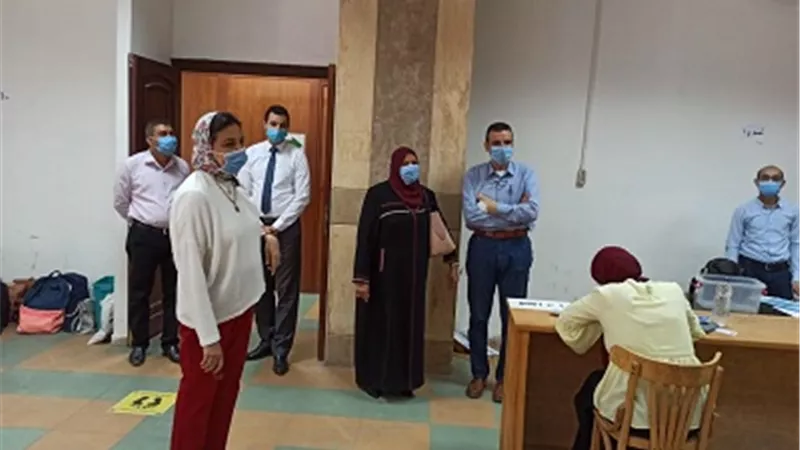 بدء امتحانات الفرق النهائية بكلية صيدلة عين شمس