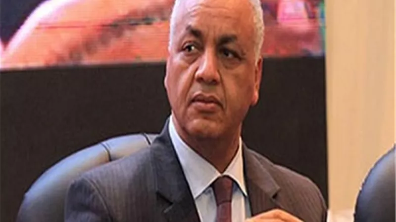 مصطفى بكري: 