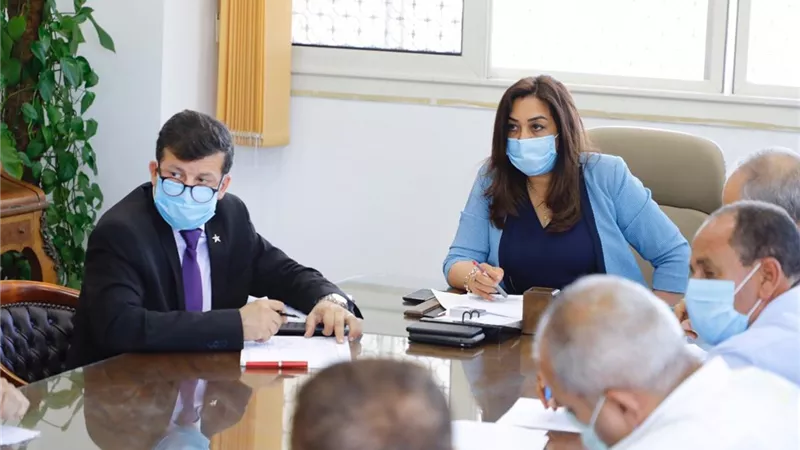 محافظ دمياط تمنح مهلة يومين للحالات التى لم تستكمل إجراءات توفيق الأوضاع وقطع المرافق بعد ذلك