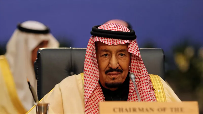 الملك سلمان يدخل المستشفى لاجراء فحوصات