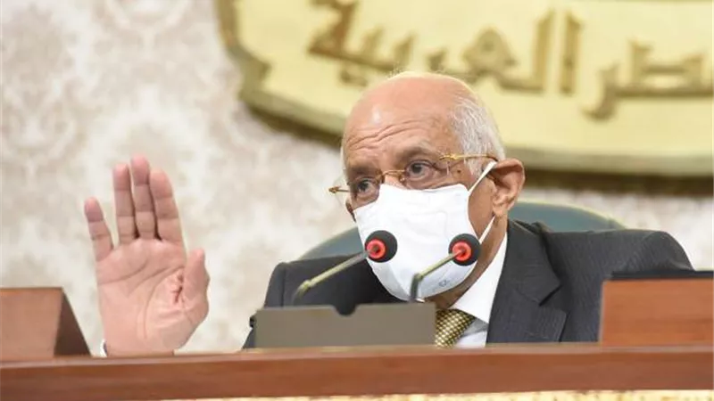 البرلمان يبدأ التصويت نداء بالاسم على مشروعي قانوني فتح اعتماد اضافي بالموازنة العامة للدولة وتنظيم شئون أعضاء المهن الطبية