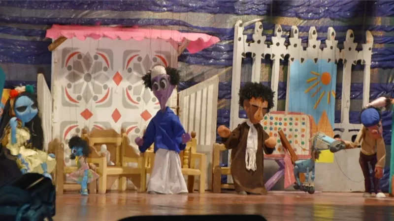 اليوم.. عرض مسرحية 