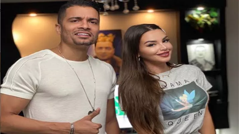 جوهرة برفقة شاكوش يشعلان السوشيال ميديا.. فيديو
