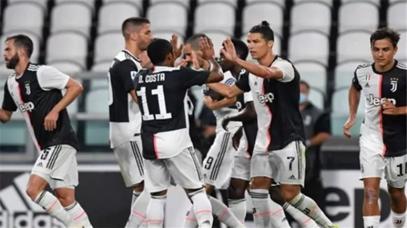 يوفنتوس يفوز على لاتسيو بهدفى رونالدو ويقترب من تحقيق الدورى الايطالى