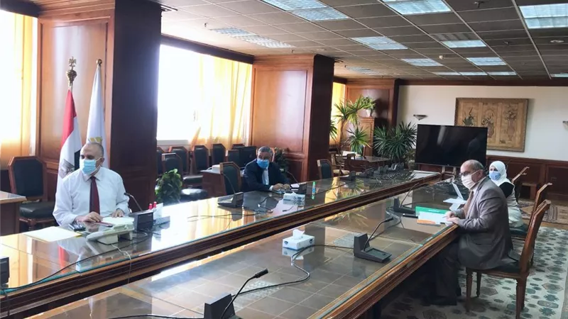 وزيرا الري والإسكان يتابعان ملفات العمل المشتركة