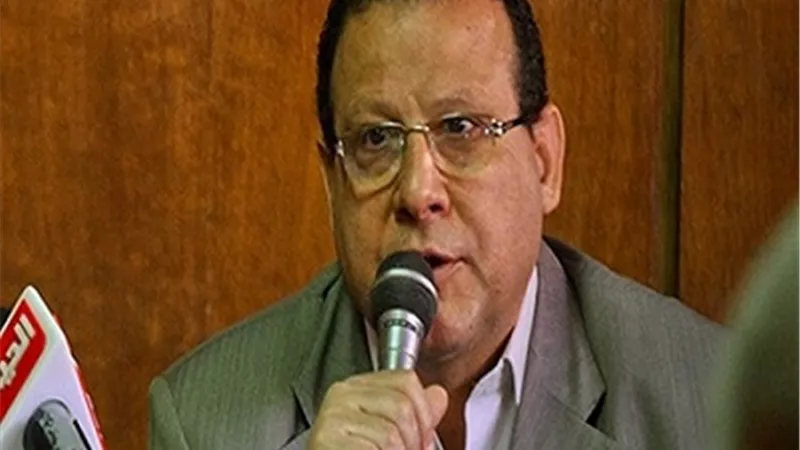 عمال اسكندرية: من يريد دعم القوات المسلحة فعليه المساعدة فى بناء اقتصاد مصر