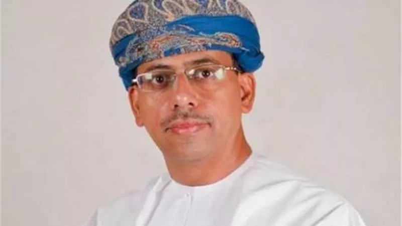 وزير الإعلام العُمانى يعتمد نظاماً عالمياً لإدارة الوثائق والمحفوظات