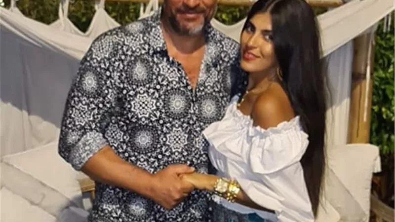 ماجد المصرى يحتفل بعيد ميلاد زوجتة