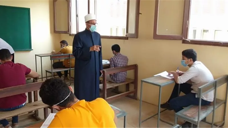 وكيل الأزهر يتفقد لجان الثانوية الأزهرية بالمنوفية