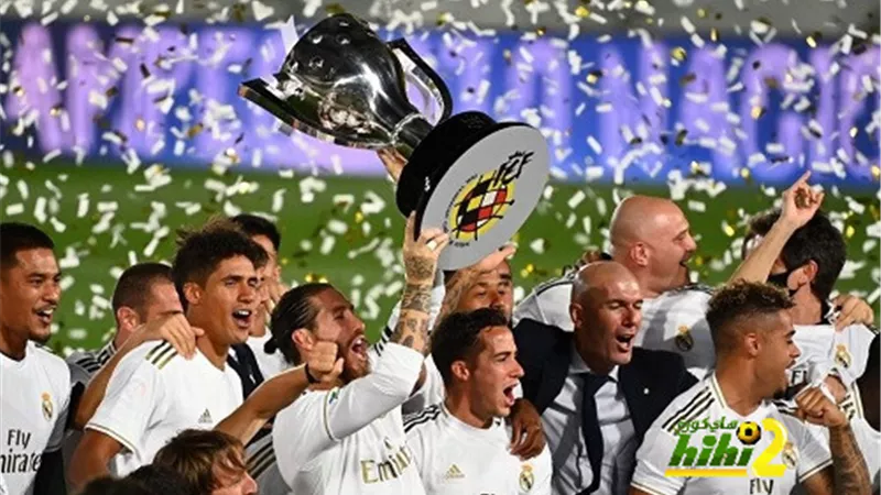 رئيس نادى ريال مدريد يكافئ زيدان بعد التتويج بالليجا