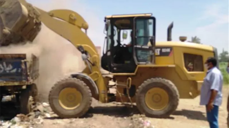 رفع 85 طن قمامة من قرى بنى سويف.. بالصور